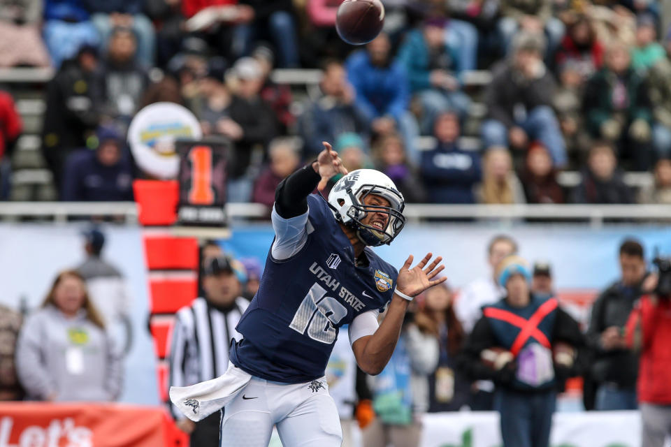 Seahawks rent former Utah State QB Chuckie Keeton as an offensive assistant