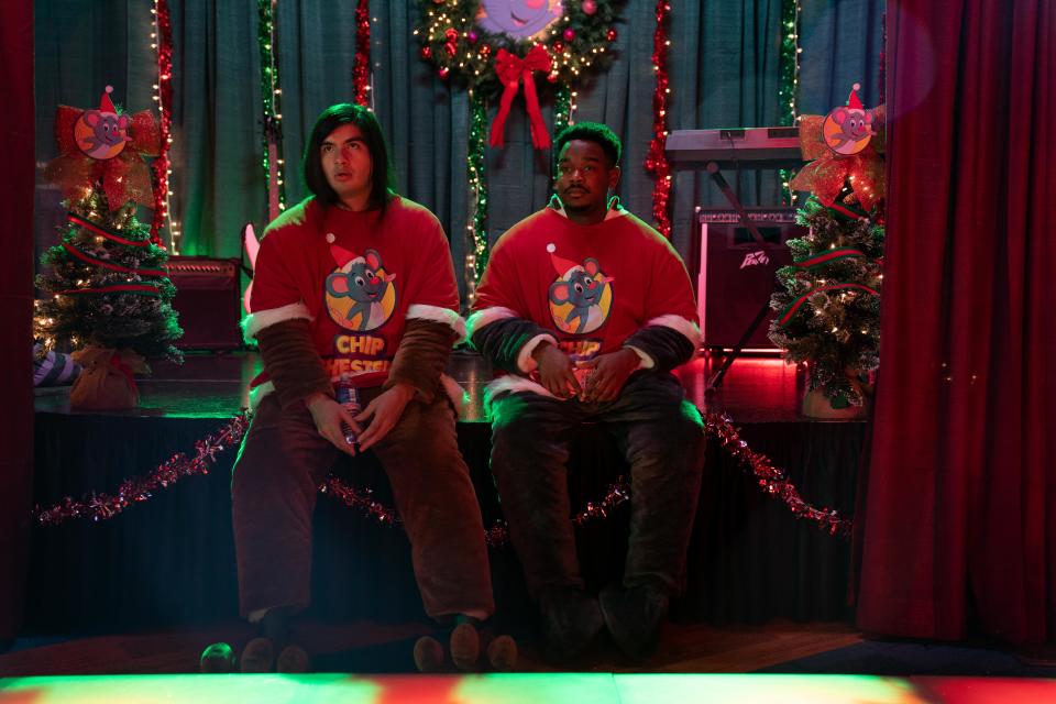 In a future world where drugs and alcohol are illegal except on the day of the Binge, some young people try to find a way to survive it when the day is moved to Christmas Eve in "It's a Wonderful Binge."