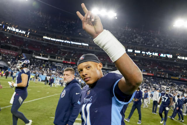 Slumping Titans, surging Jaguars vie for AFC South title