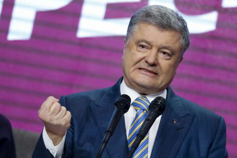 2019年4月21日，烏克蘭舉行總統大選第二輪決選，現任總統波洛申科（Petro Poroshenko）承認敗選（AP）