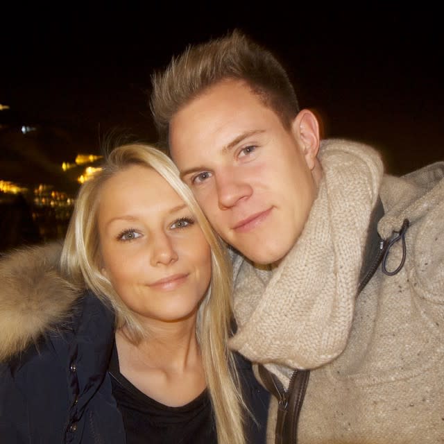 Marc-André ter Stegen und Dani Jehle sind wirklich ein Traumpaar, das seine Liebe bald mit einer romantischen Hochzeit krönt. Aber auch als verheiratete Frau wird Dani ihre Follower sicher mit weiteren heißen Bildern erfreuen.