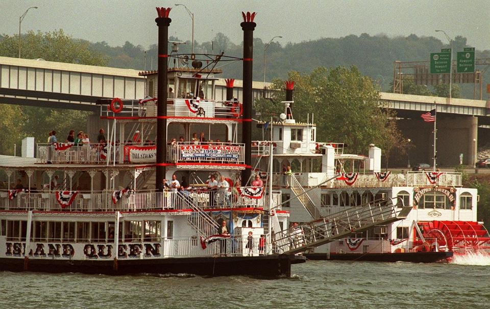 The Island Queen runs down river past downtown Cincinnati for the first day of Tall Stacks 1999.