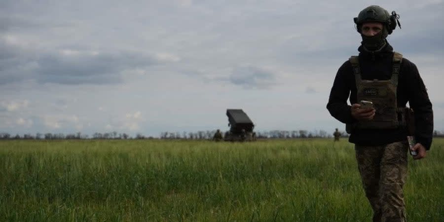 Artillerymen of the Armed Forces of Ukraine work in the south of Ukraine (28 separate mechanized brigade named after the Knights of the Winter Campaign)