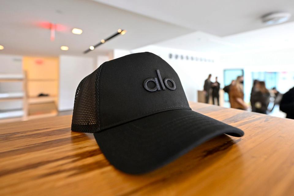 An Alo Yoga hat.