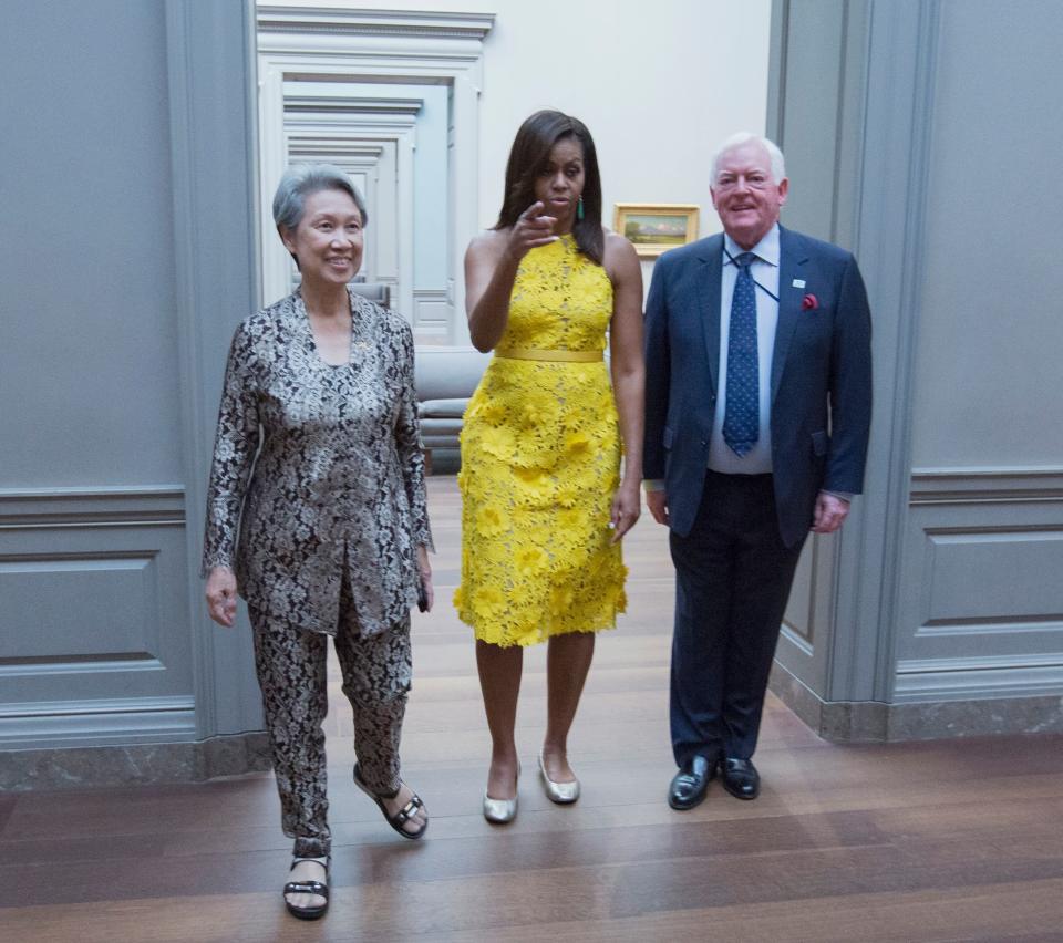 <a href="http://www.huffingtonpost.com/entry/michelle-obama-singapore-dress_us_57a0ca1ae4b0693164c2c34f?utm_hp_ref=michelle-obama-style">Wearing Naeem Khan</a>&nbsp;with Ho Ching, the wife of Singapore&rsquo;s Prime Minister Lee Hsien Loong, while being escorted through the National Gallery of Art in Washington, D.C. on Aug. 2.