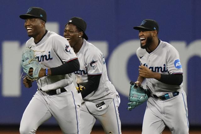 Defending batting champion Luis Arraez hits for Marlins' first cycle in  franchise history