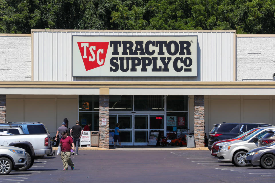 BLOOMSBURG, UNITED STATES - 2022/08/18: Shoppers are seen at the parking lot of a Tractor Supply Co. store near Bloomsburg. (Photo by Paul Weaver/SOPA Images/LightRocket via Getty Images)