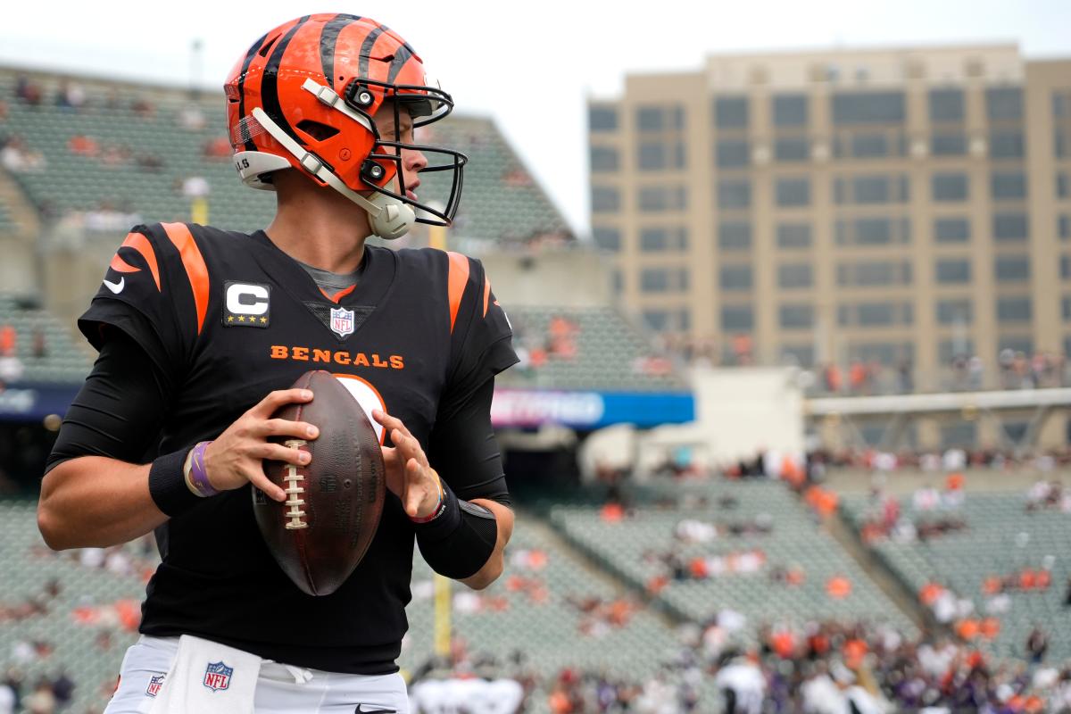 Joe Burrow injury update: Bengals consider star QB day-to-day, feel one  practice before 'MNF' would be 'ideal' 