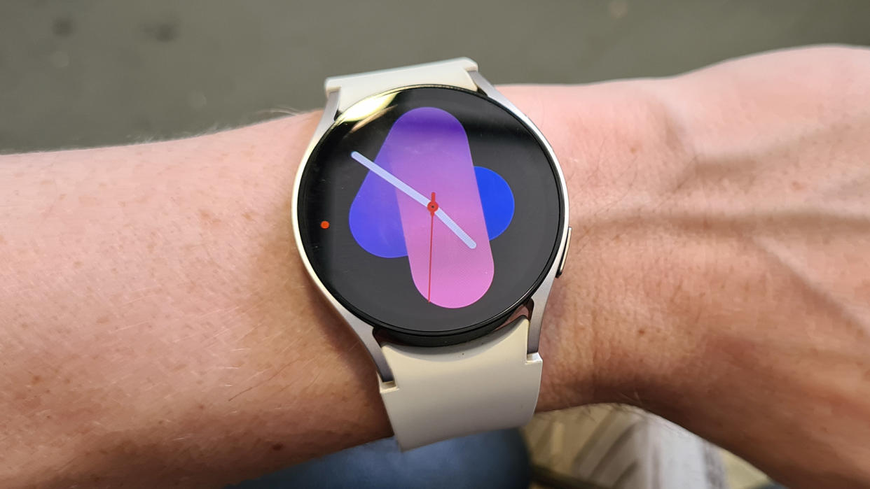  Samsung Galaxy Watch 6 on wrist. 