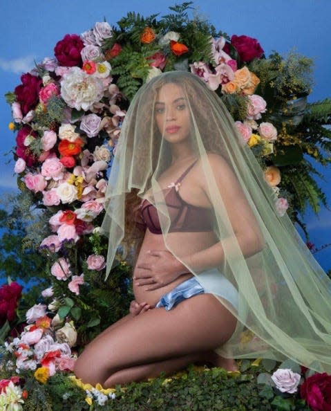 <p>Queen Bee announced she was pregnant with twins in February, with a picture caption: 'We would like to share our love and happiness. We have been blessed two times over. We are incredibly grateful that our family will be growing by two, and we thank you for your well wishes. - The Carters.'</p>