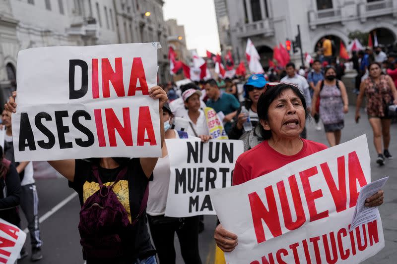 Protest demanding dissolution of Congress and to hold democratic elections in Lima
