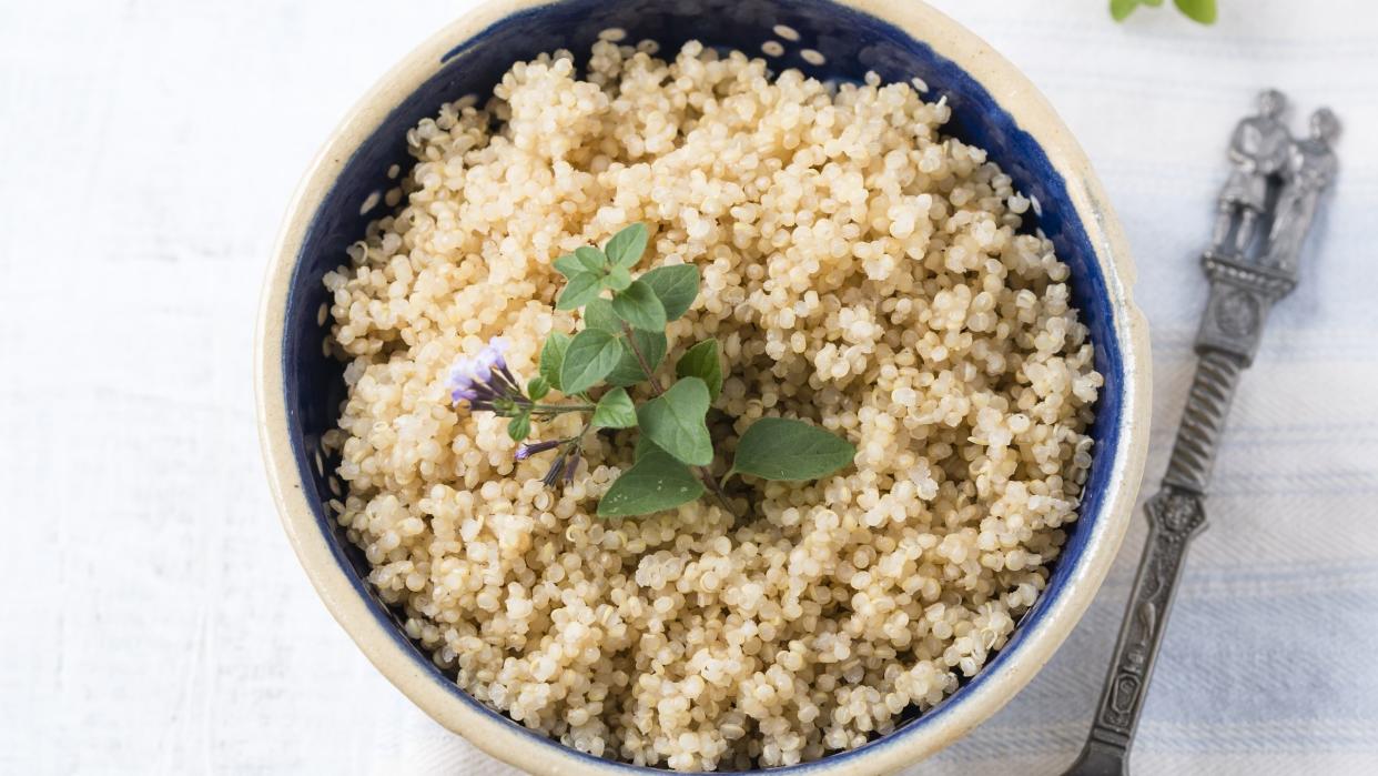 bowl of boiled quinoa