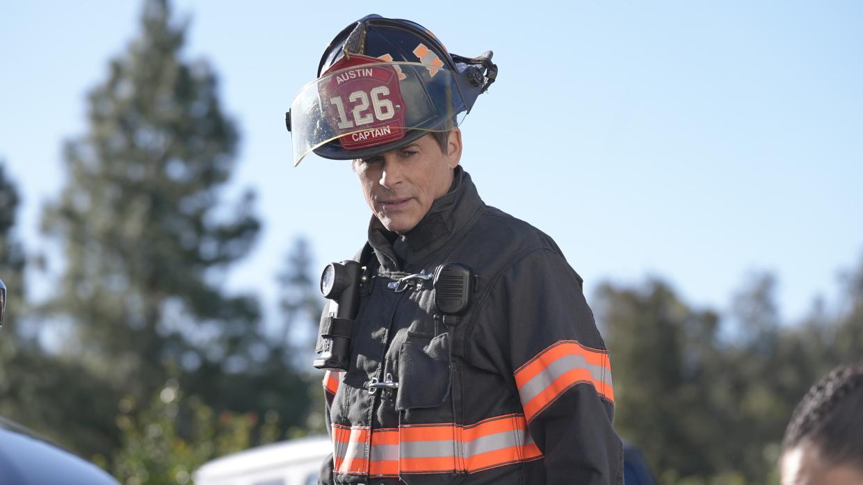  Rob Lowe in 9-1-1: Lone Star . 