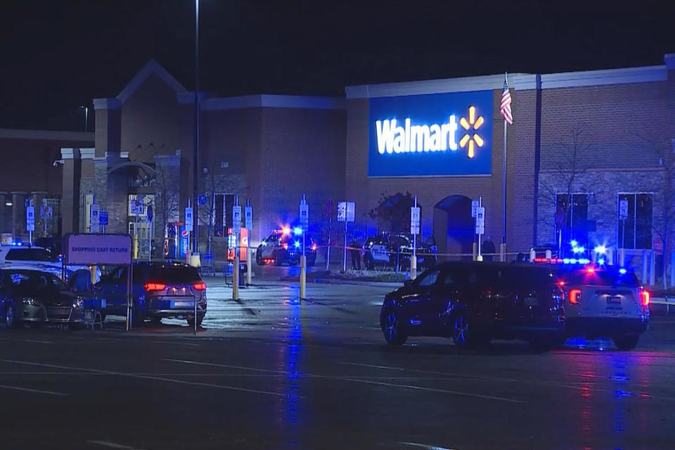 Police cars outside Walmart. (WLTW)