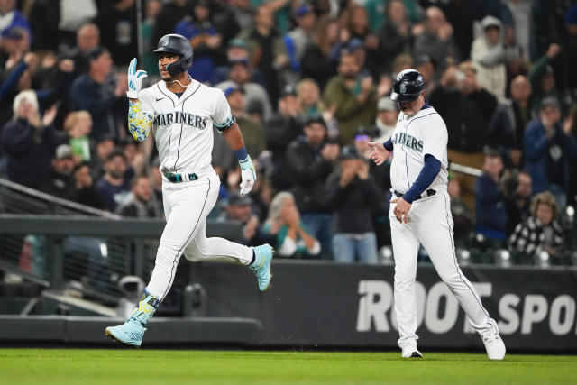 J.P. Crawford gets 3 hits, sparks Mariners to 4-2 victory over