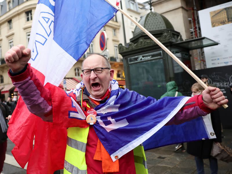 Protest against COVID-19 vaccine pass in Paris