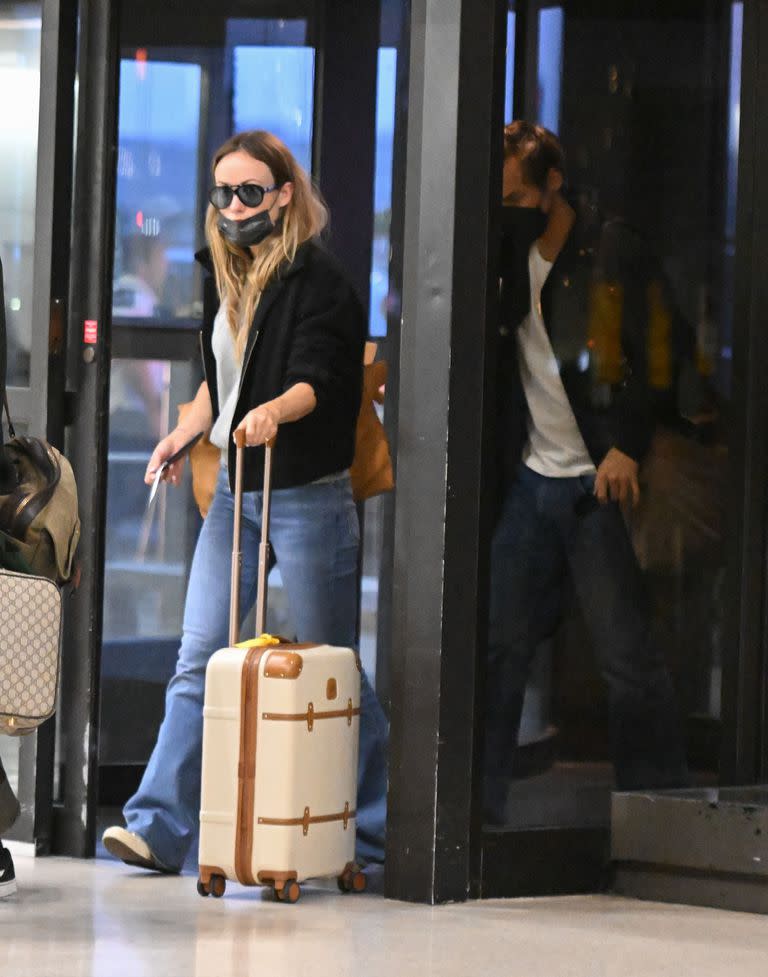 Harry Styles y Olivia Wilde toman un vuelo desde Nueva York