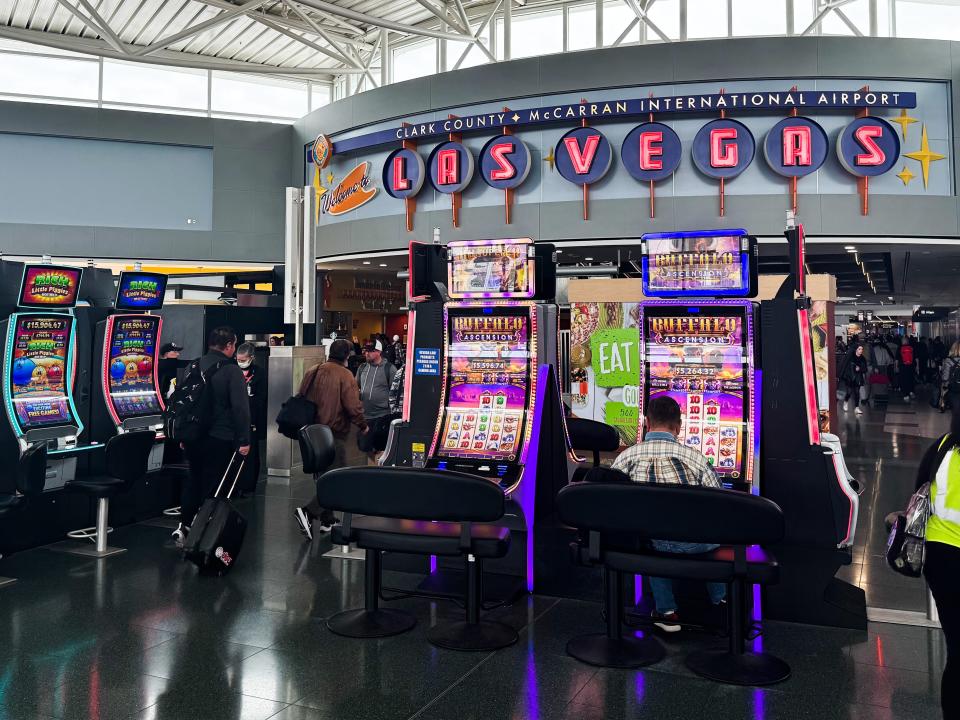 Las vegas airport slot machines.