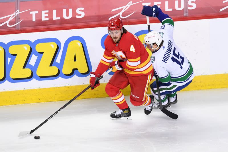 NHL: Vancouver Canucks at Calgary Flames