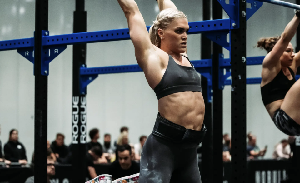 Katrin Davidsdottir bei einem Wettkampf bei &quot;Strength in Depth&quot; in London im Juni 2022. - Copyright: Sean Ellison