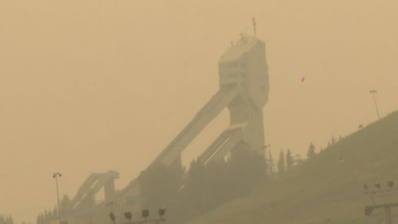 Calgary air quality rated high risk as wildfire smoke prompts Alberta-wide warning