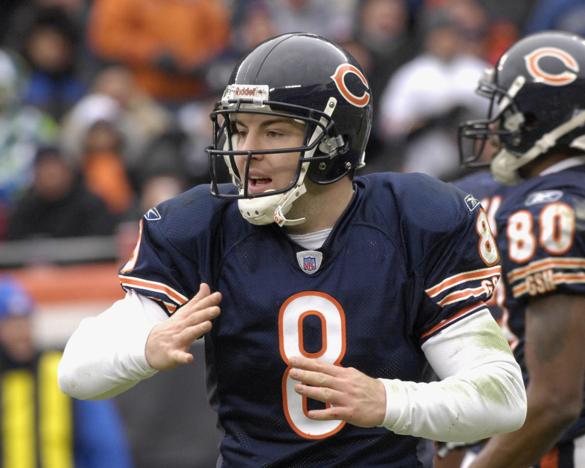 Tyler Bray re-signs with Chicago Bears