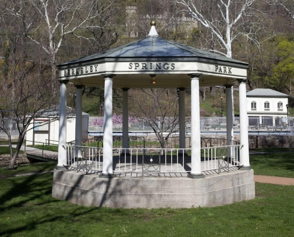 <div class="inline-image__caption"><p>Berkeley Springs Park in Berkeley Springs, West Virginia.</p></div> <div class="inline-image__credit">Getty Images</div>