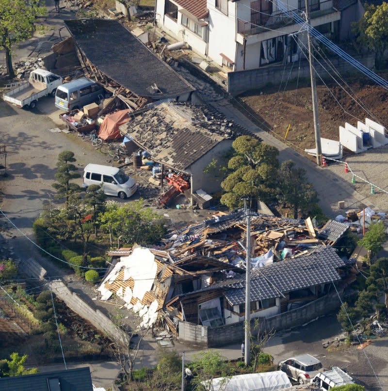 日本九州熊本縣14日晚間發生芮氏規模6.5地震。（美聯社）