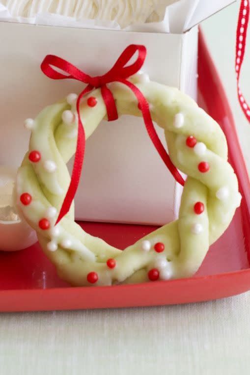 Lime Butter Cookie Wreaths