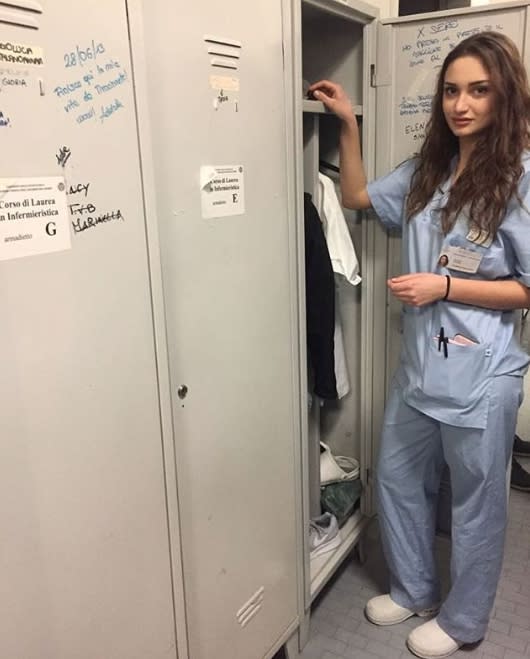 阿萊西面貌姣好，是義大利米蘭一家醫院的護理人員。（圖／翻攝自Alessia Bonari  IG）