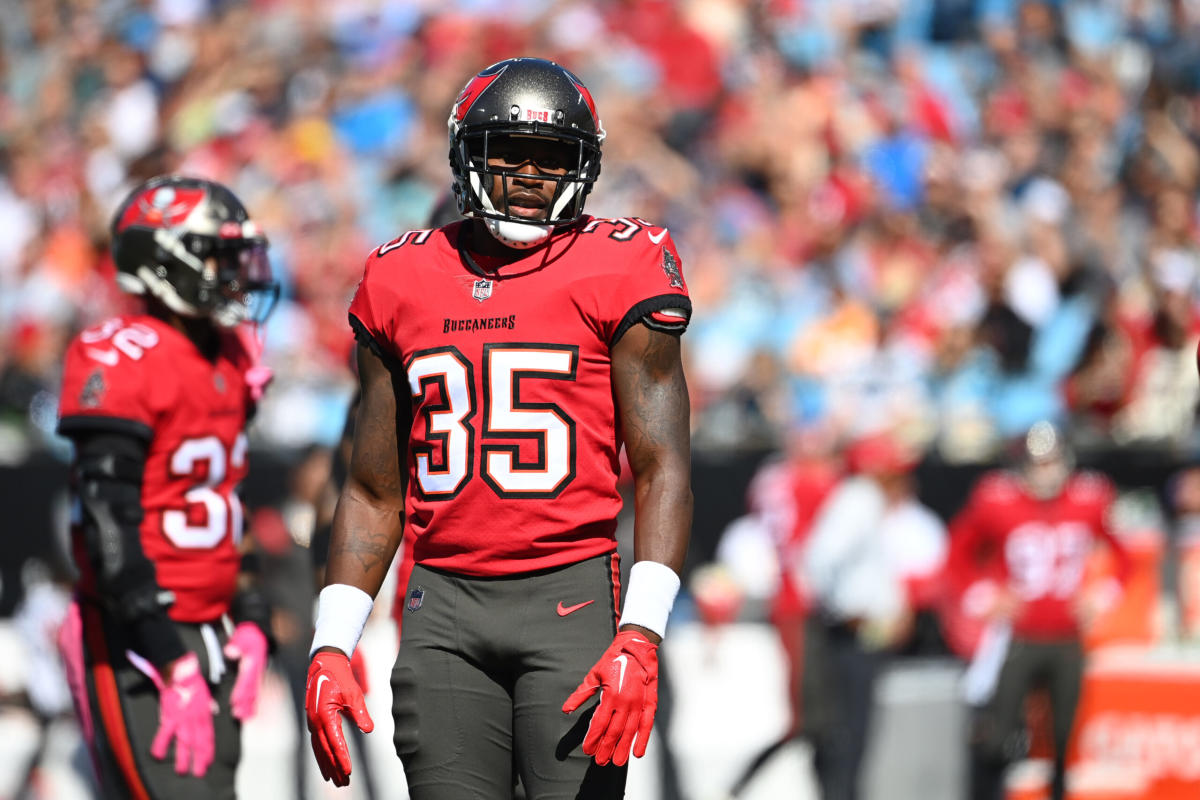 Jamel Dean of the Tampa Bay Buccaneers celebrates a interception