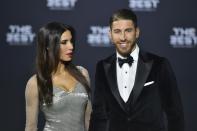 <p>Le captaine madrilène est venu avec sa femme, la présentatrice télé Pilar Rubio. </p>