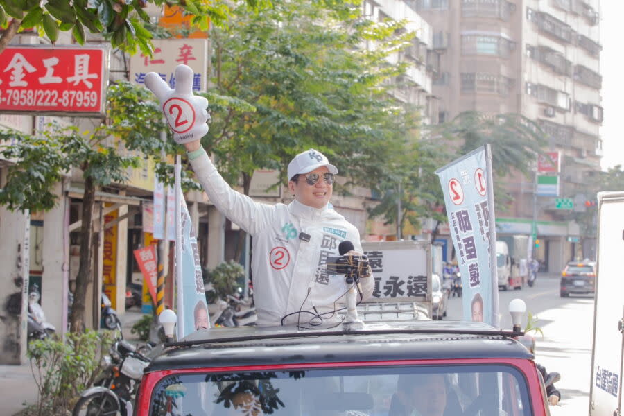 <span>圖／民眾黨立委邱臣遠車隊謝票。（圖／邱臣遠競總提供）</span>