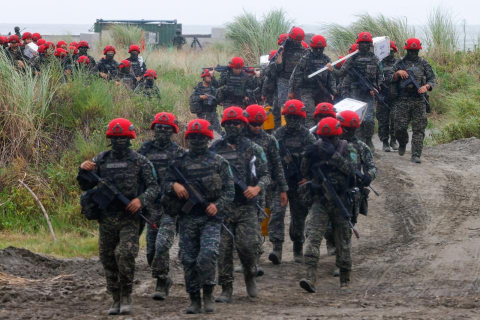 漢光39號演習實兵演練演練中，由海軍陸戰隊66旅扮演俗稱「紅軍」的「攻擊軍」，戴紅色頭盔以便與防衛軍做區別，今年國防部已取消「攻擊軍」設置，讓特戰部隊與海軍陸戰隊回歸防衛任務角色。路透社