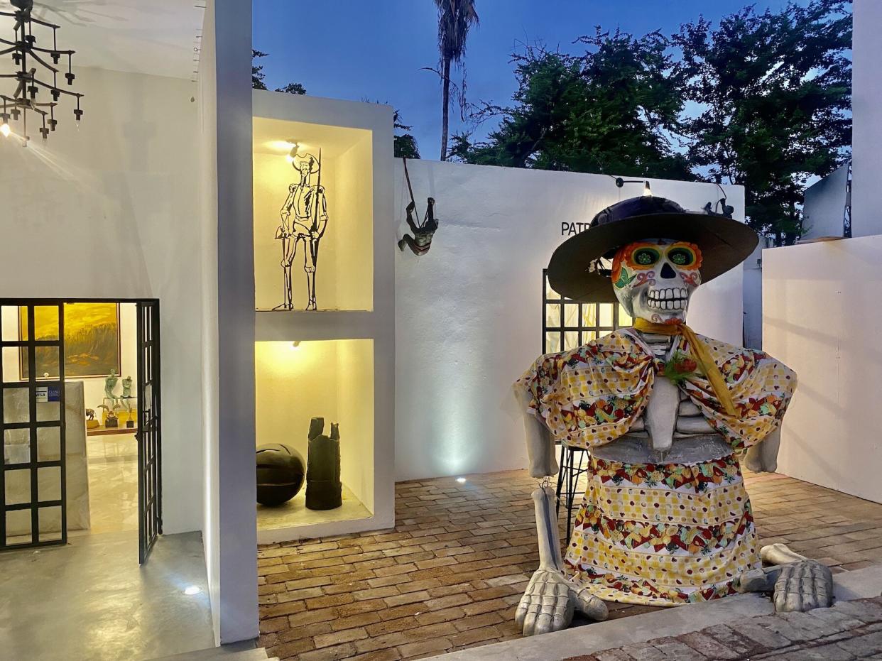 A Dia de Los Muertos Catrina statue outside Patricia Mendoza Art Gallery in Cabo