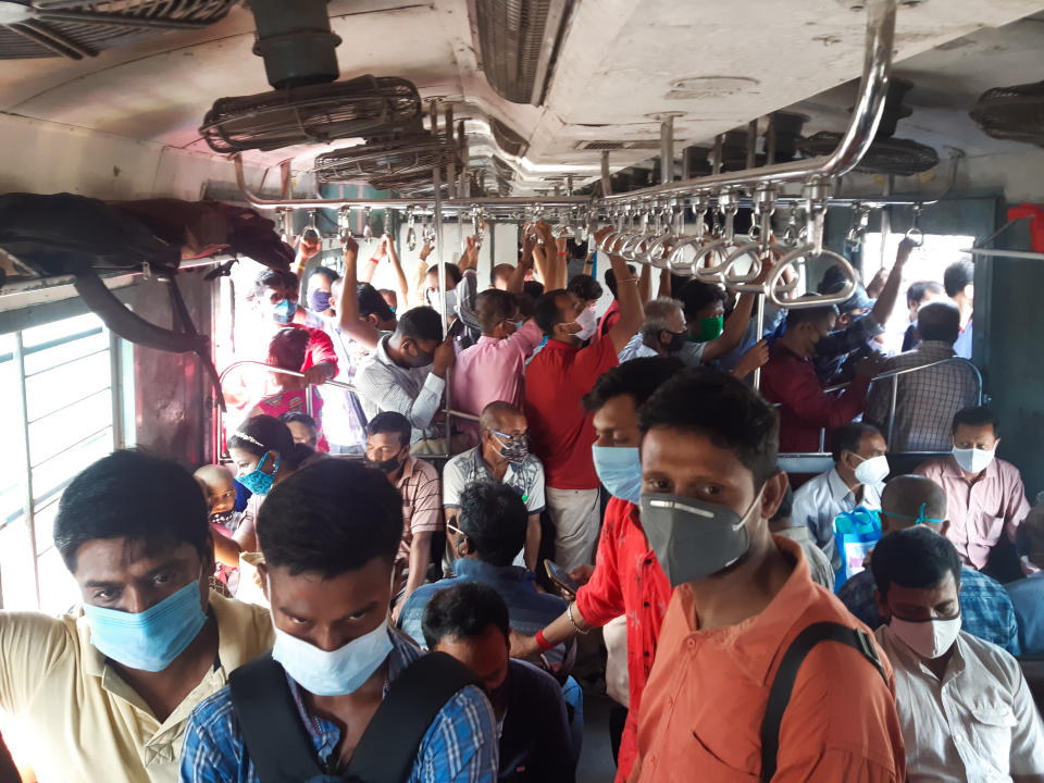 Kolkata train