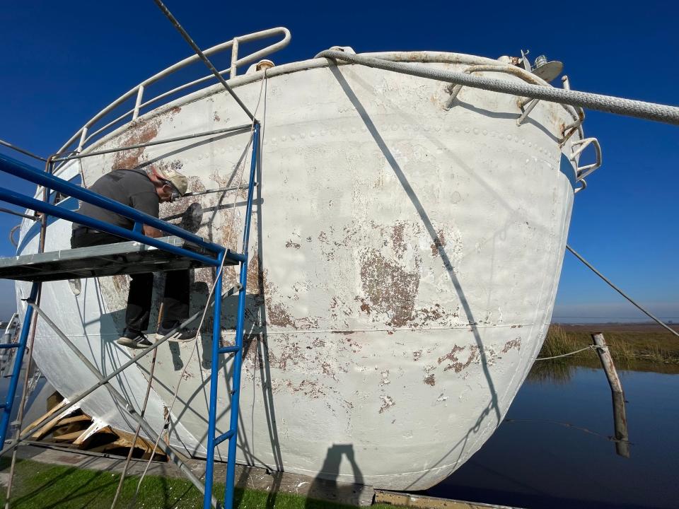 Painting the ship