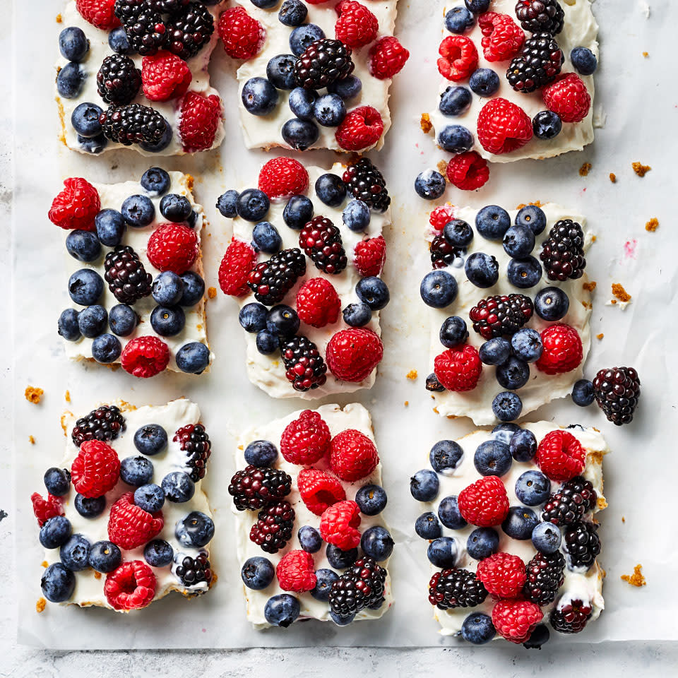 No-Bake Berry Cheesecake Bars