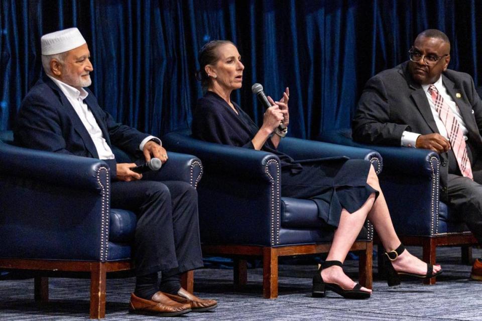 Rabbi Robyn Fisher speaks about fasting during FIU’s interfaith iftar dinner in observance of Ramadan.