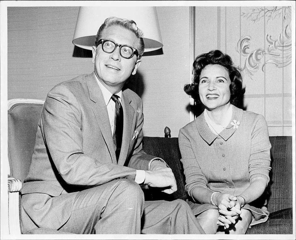 1963: The happy couple