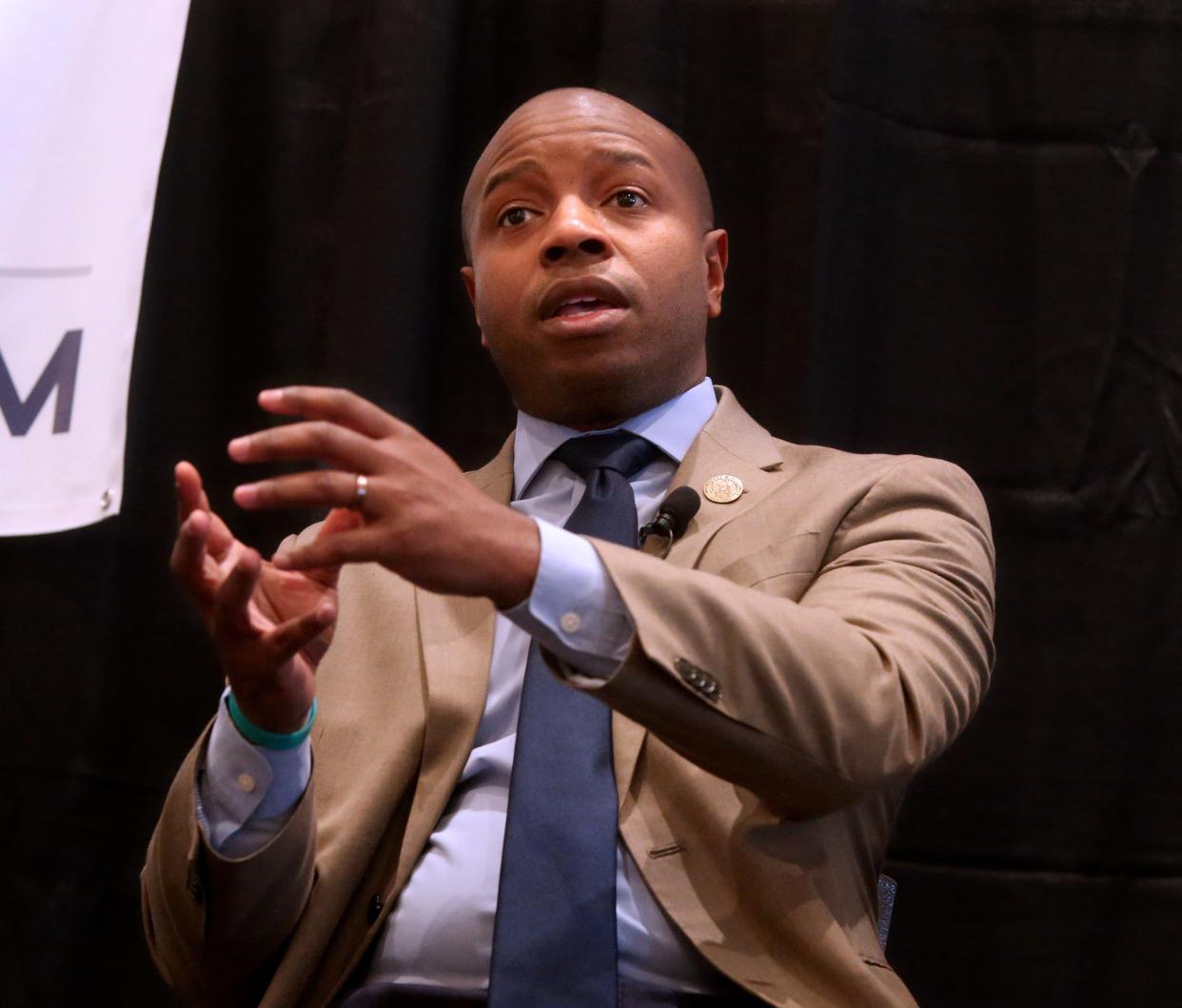 Milwaukee Mayor Cavalier Johnson says it remains his expectation that the Common Council will ultimately support bringing the 2024 Republican National Convention to the city.