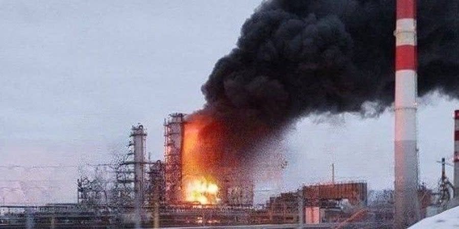 Attack on the oil refinery in Orel (illustrative photo)