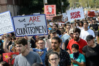 <p>A large crowd of people march towards the Boston Commons to protest the Boston Free Speech Rally in Boston, Mass., Aug.19, 2017. (Photo: Stephanie Keith/Reuters) </p>