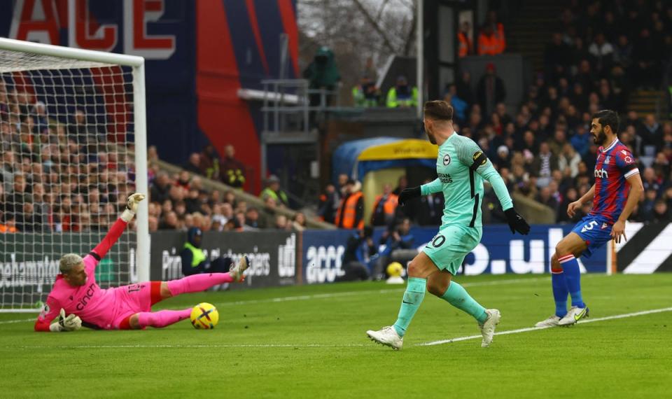 Crystal Palace goalkeeper Vicente Guaita makes a save (REUTERS)