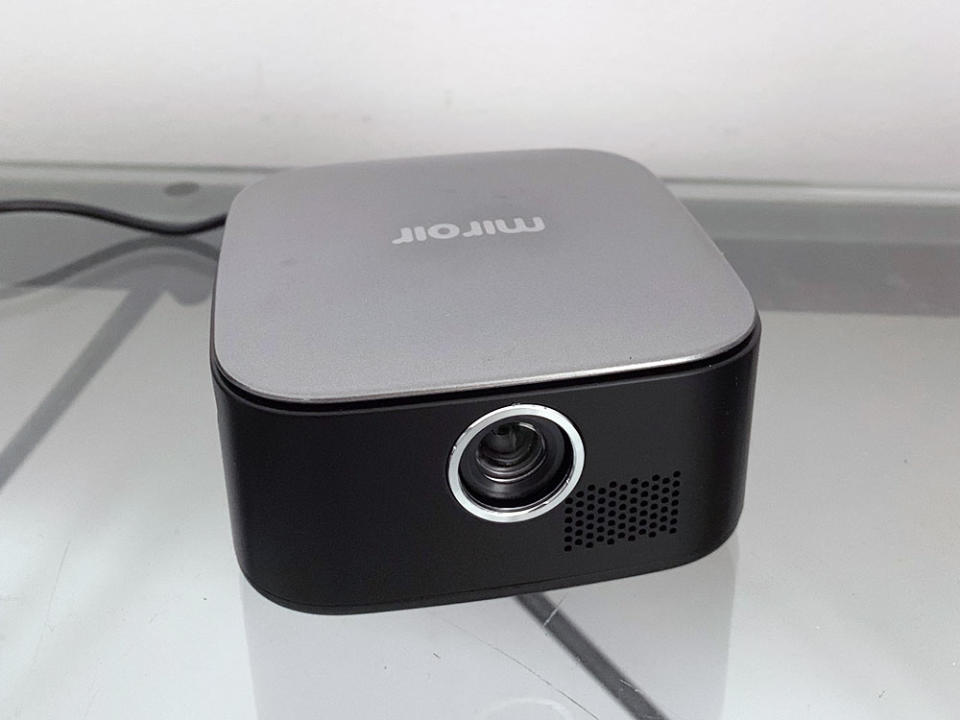 Miroir M75 Micro Pocket Projector