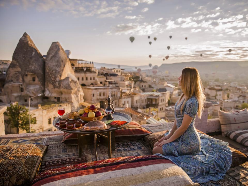 Cappadocia Turkey balloons influencer