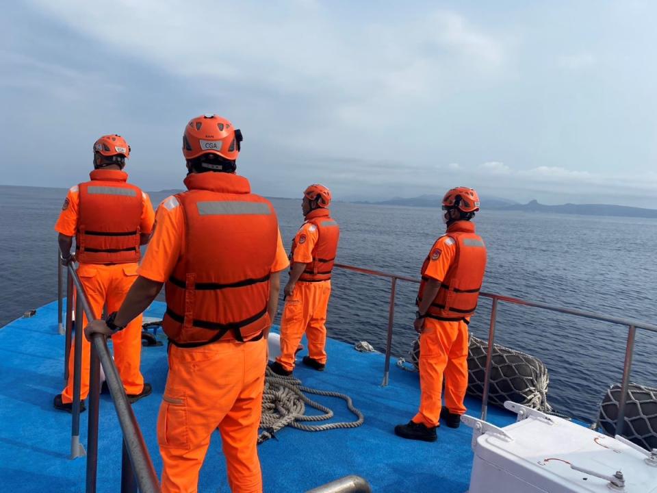巡護七號今日一早在台灣西南海域搜尋失聯的「鴻興漁號」漁船。（圖：恆春海巡隊提供）