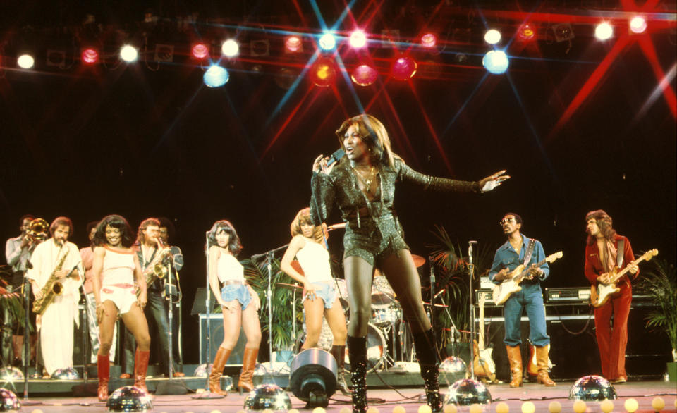 Ike (second from right) and Tina Turner performing with the Ike And Tina Turner Revue on the American TV music show, 'Don Kirshner's Rock Concert', recorded in Los Angeles, California and aired on 12th March 1976. (Photo by Michael Ochs Archives/Getty Images)