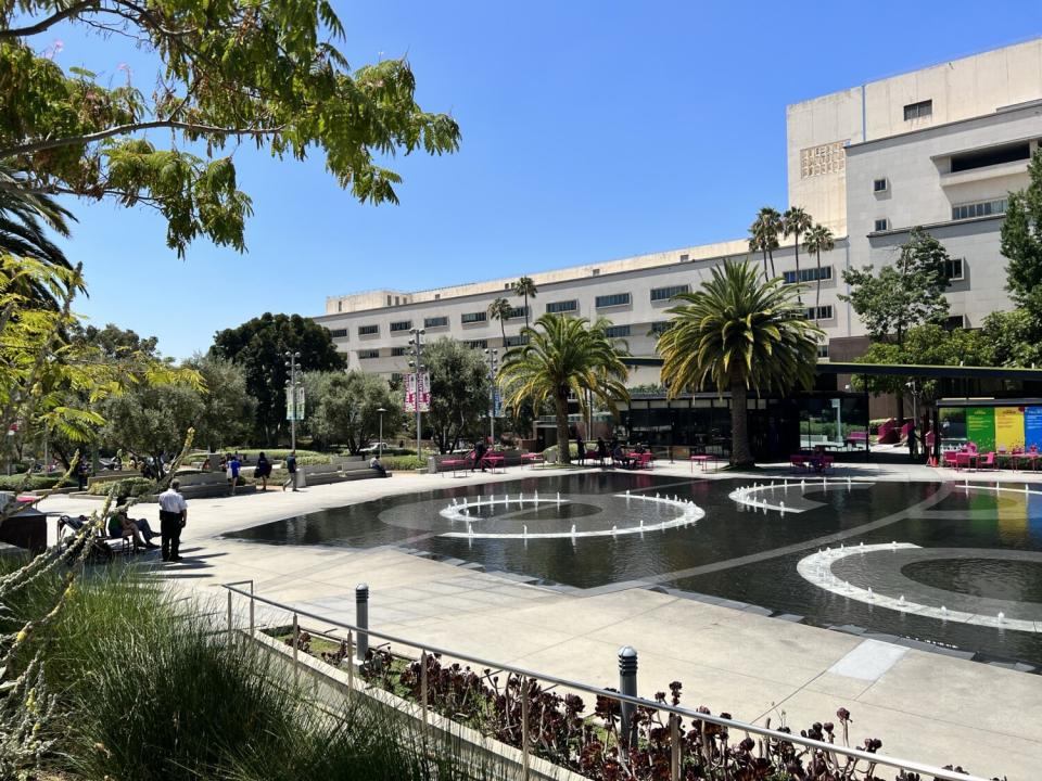 El espacio con fuentes de agua y mucho espacio verde para recorrerlo es el Grand Park, un