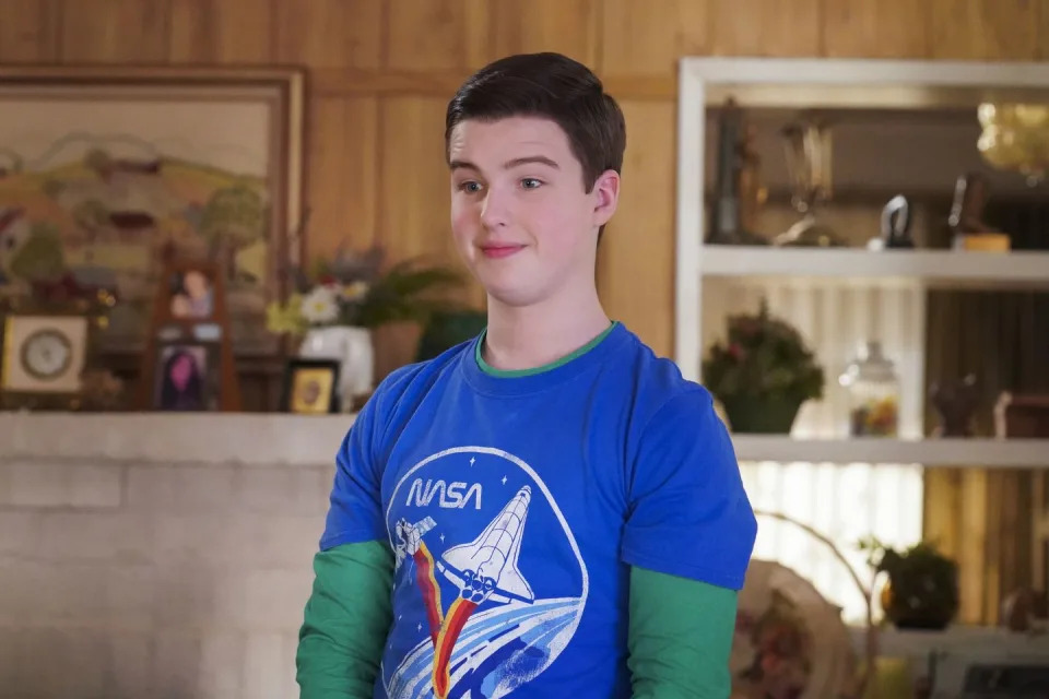 iain armitage in young sheldon season 6